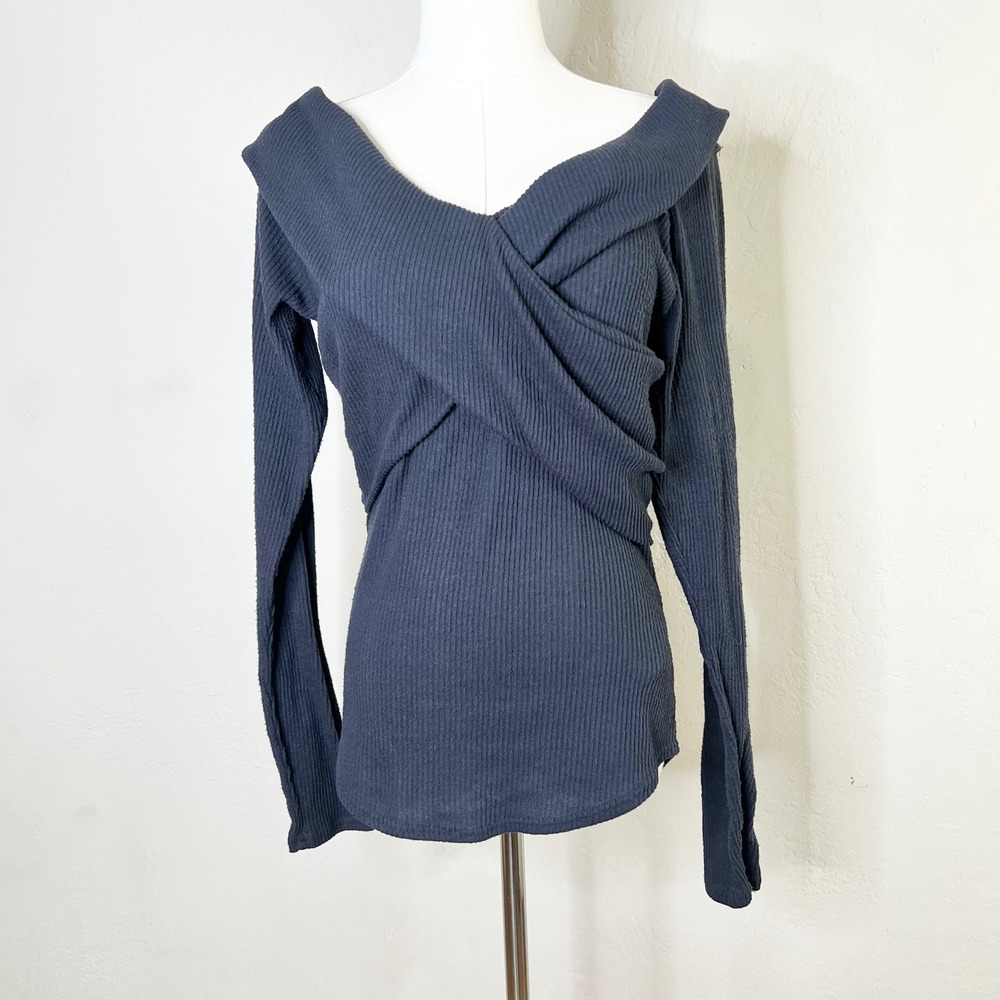 Free People Marley Top Gray Ribbed Twist Off Shoulder Long Sleeve Top Size Large
